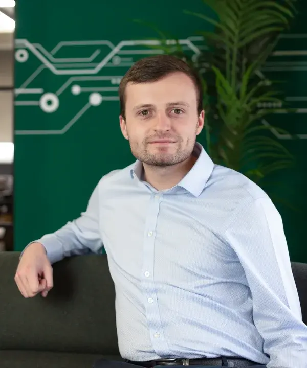 ryan-stephenson-brown-headshot